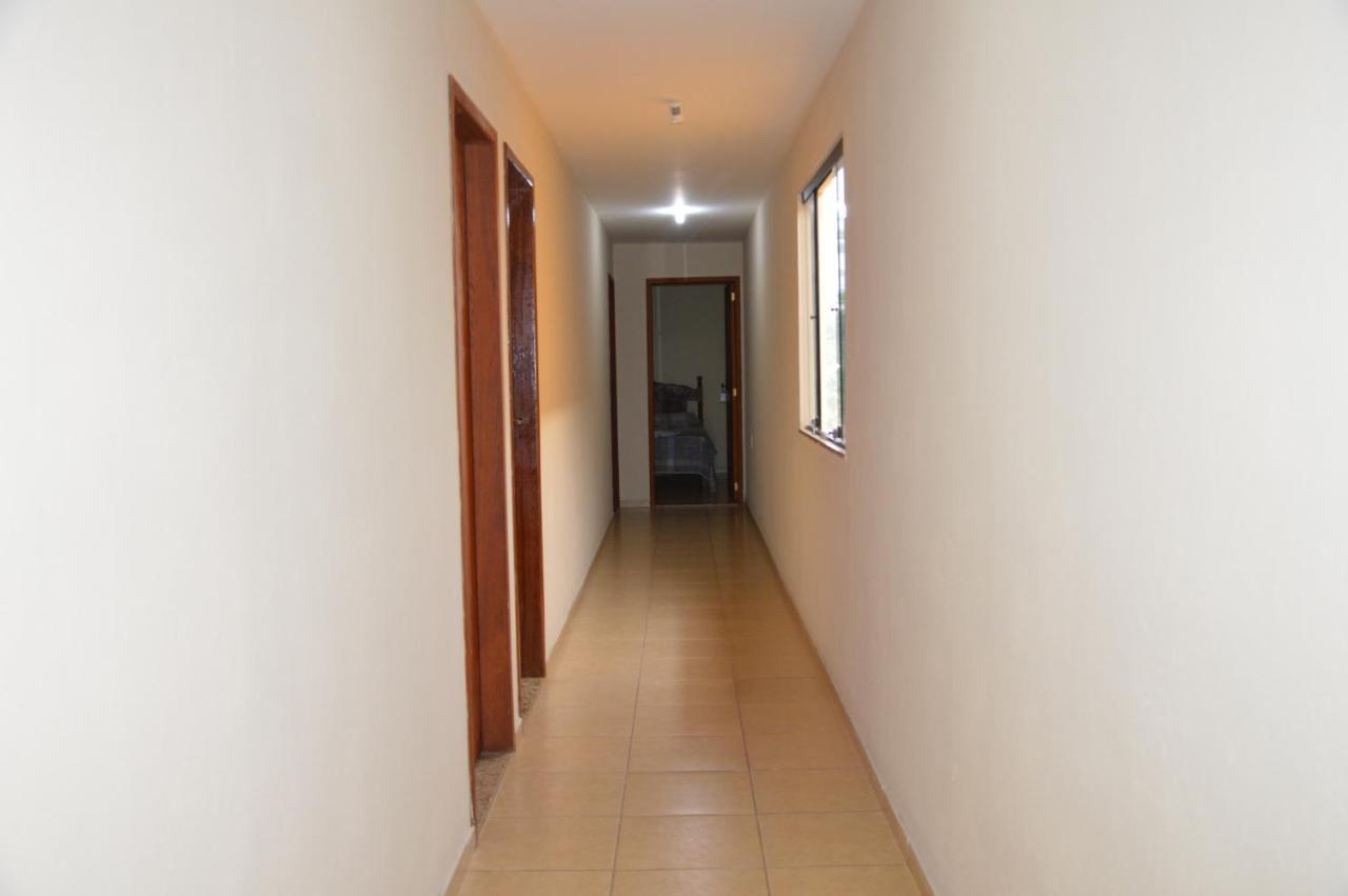 Colonial Hotel *